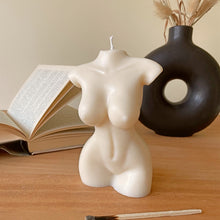 Load image into Gallery viewer, Vanilla Scented Large Curvy Female Body Soy Candle 15cm
